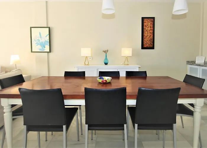 Port Townhouse Toby Апартаменти Естепона