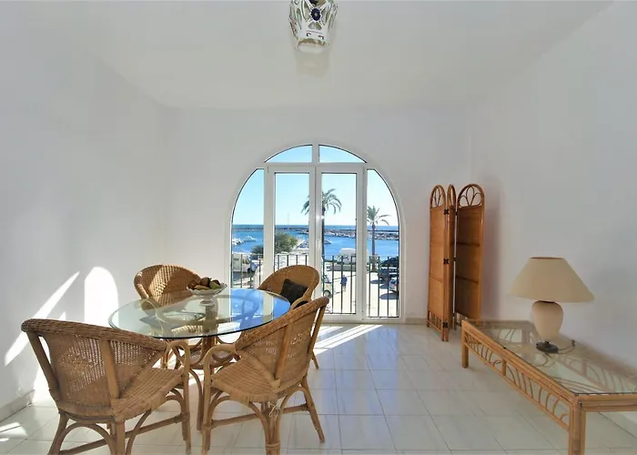 Port Townhouse Toby Апартаменти